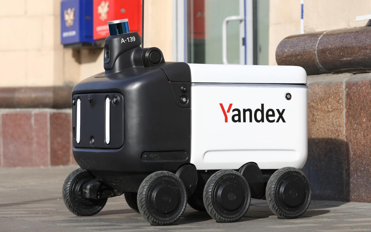 Беспилотный робот-курьер &laquo;Яндекс.Ровер&raquo;